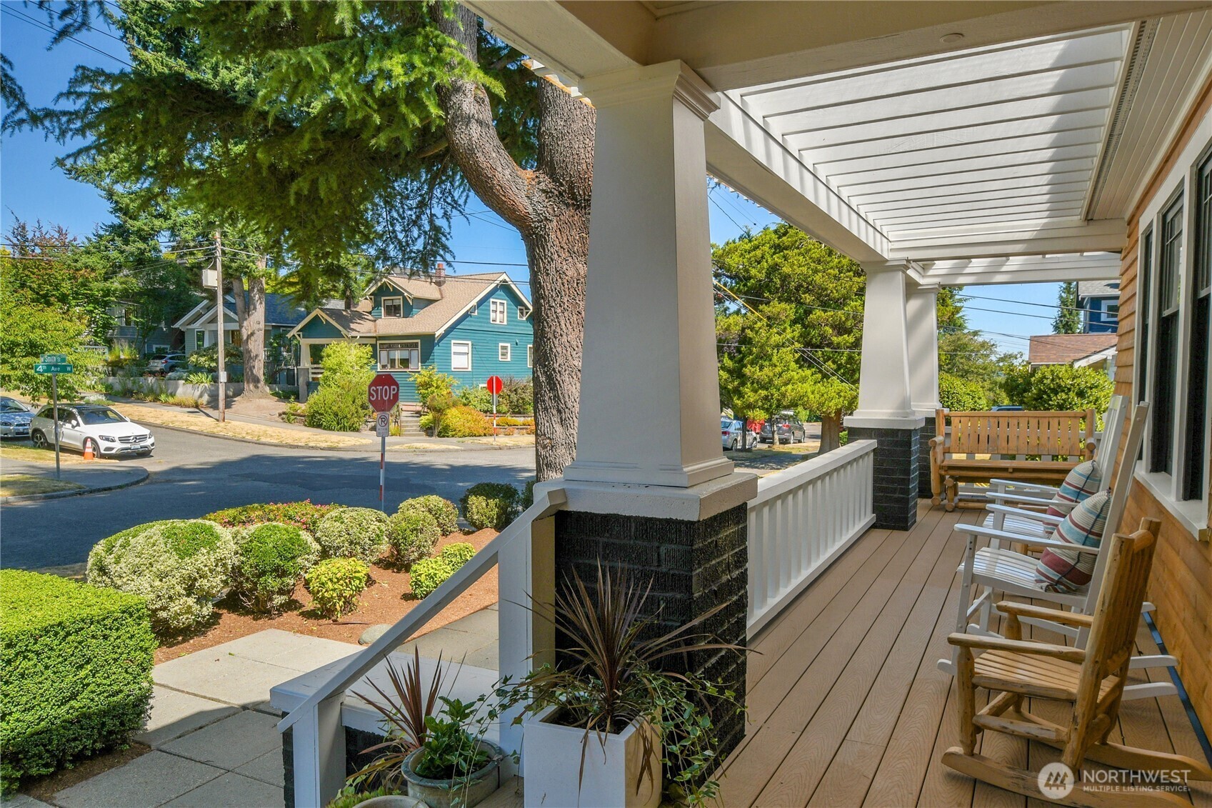Property Photo: 2456 4th Avenue W WA 98119