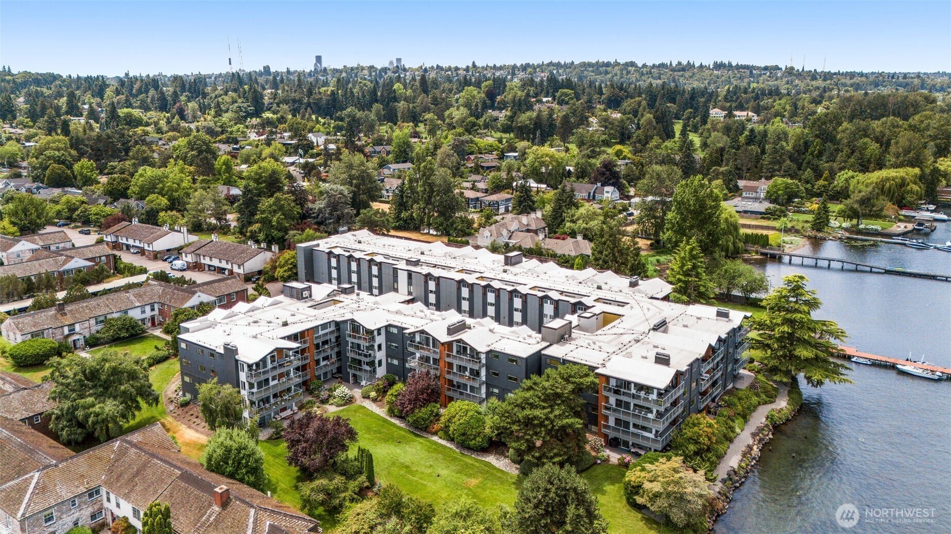 Property Photo:  2501  Canterbury Lane 119  WA 98112 