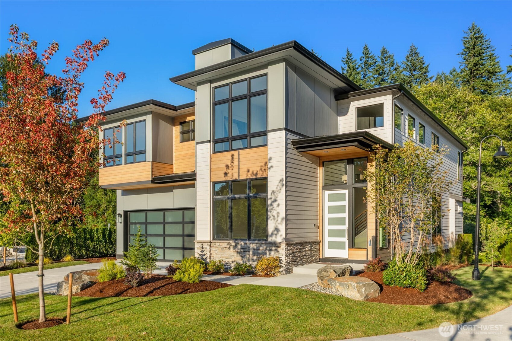 21041 SE 80th Street  Issaquah WA 98027 photo
