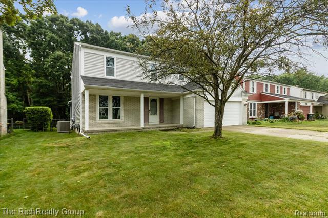 Property Photo:  43101 Lancelot Drive  MI 48188 