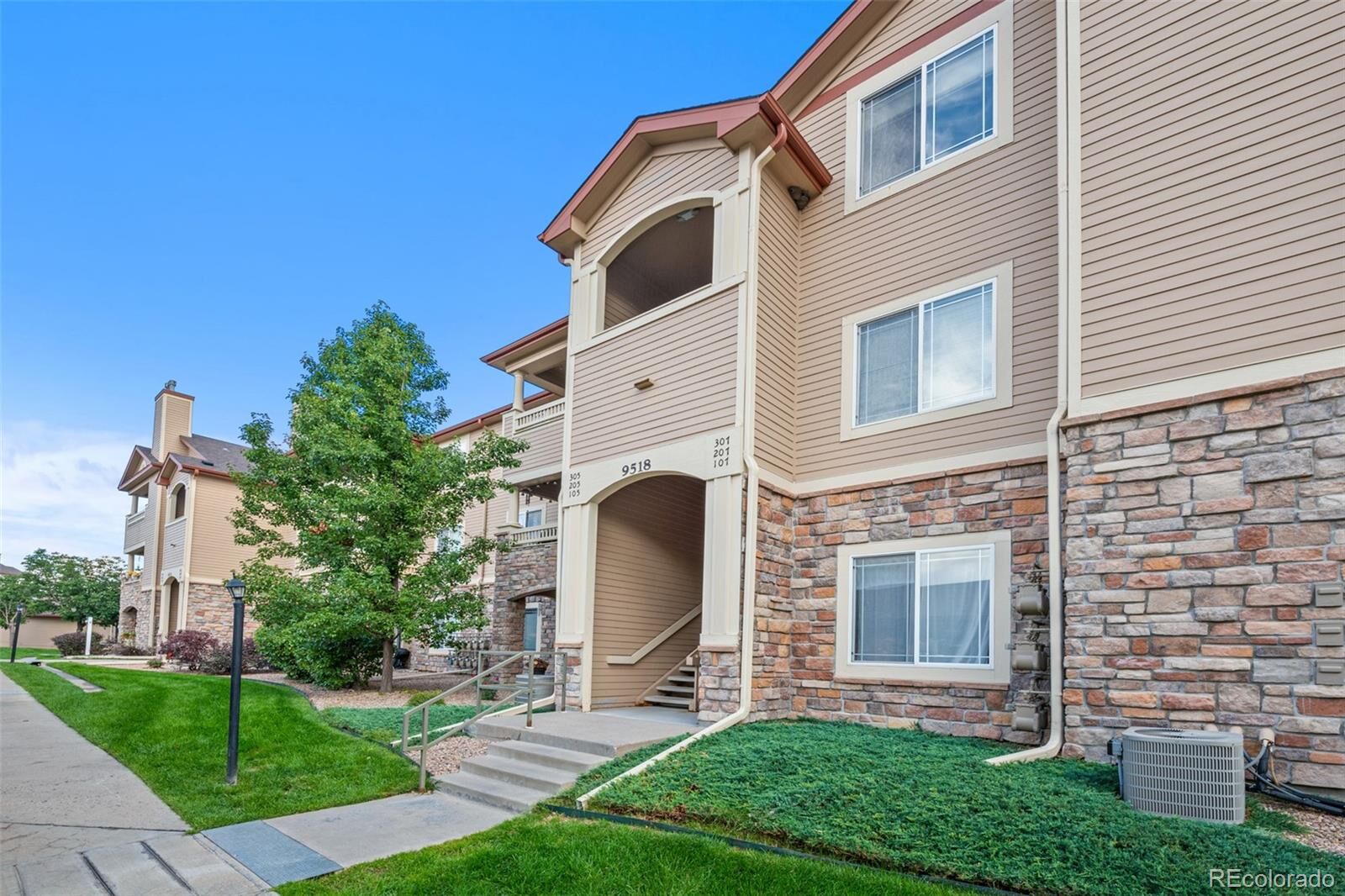 Property Photo: 9518 W San Juan Circle 307 CO 80128