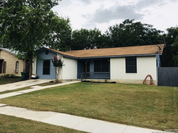 Property Photo: 3718 Bremen TX 78210