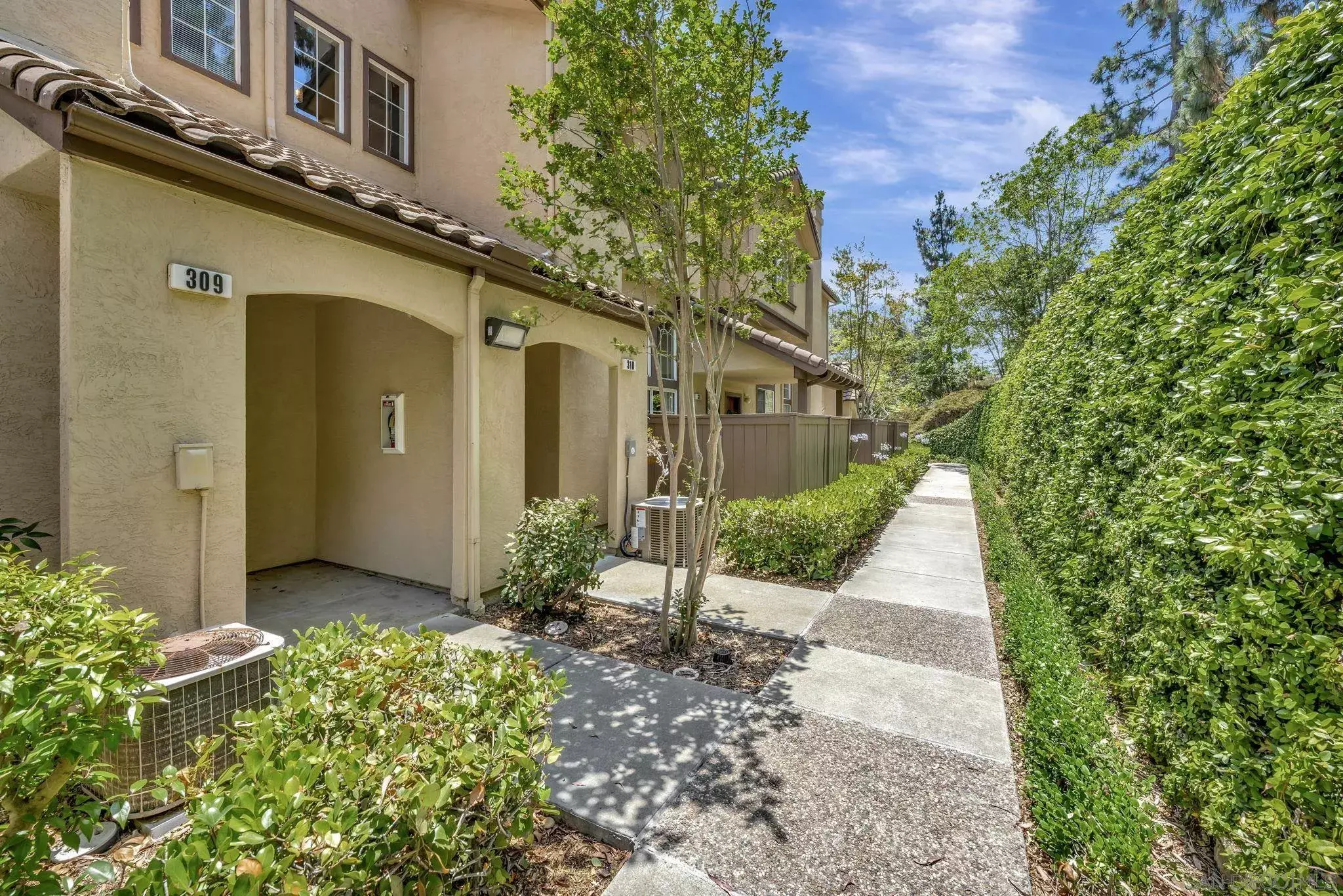 Property Photo:  10348 Wateridge Cir 310  CA 92121 