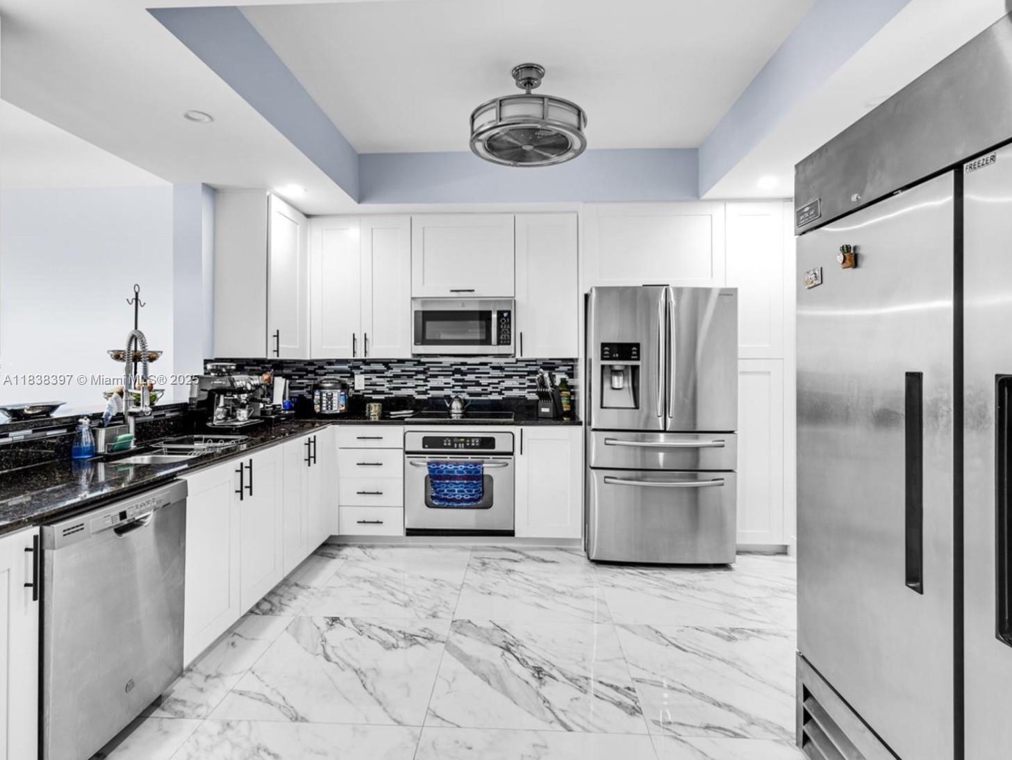 3340 NE 190th St 1003  Aventura FL 33180 photo