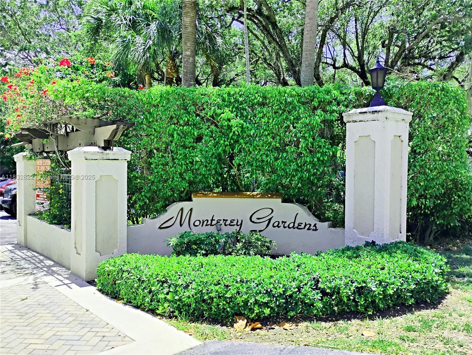 8605 SW 68th Ct 22  Pinecrest FL 33156 photo