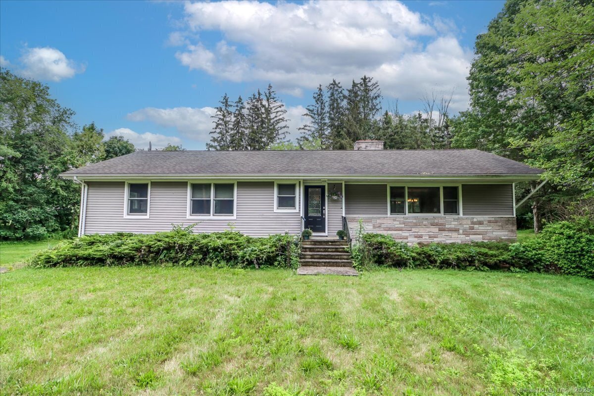 Property Photo:  129 Russell Avenue  CT 06477 