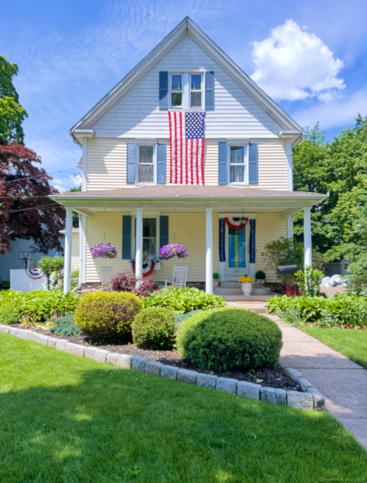Property Photo: 367 Lincoln Street CT 06052