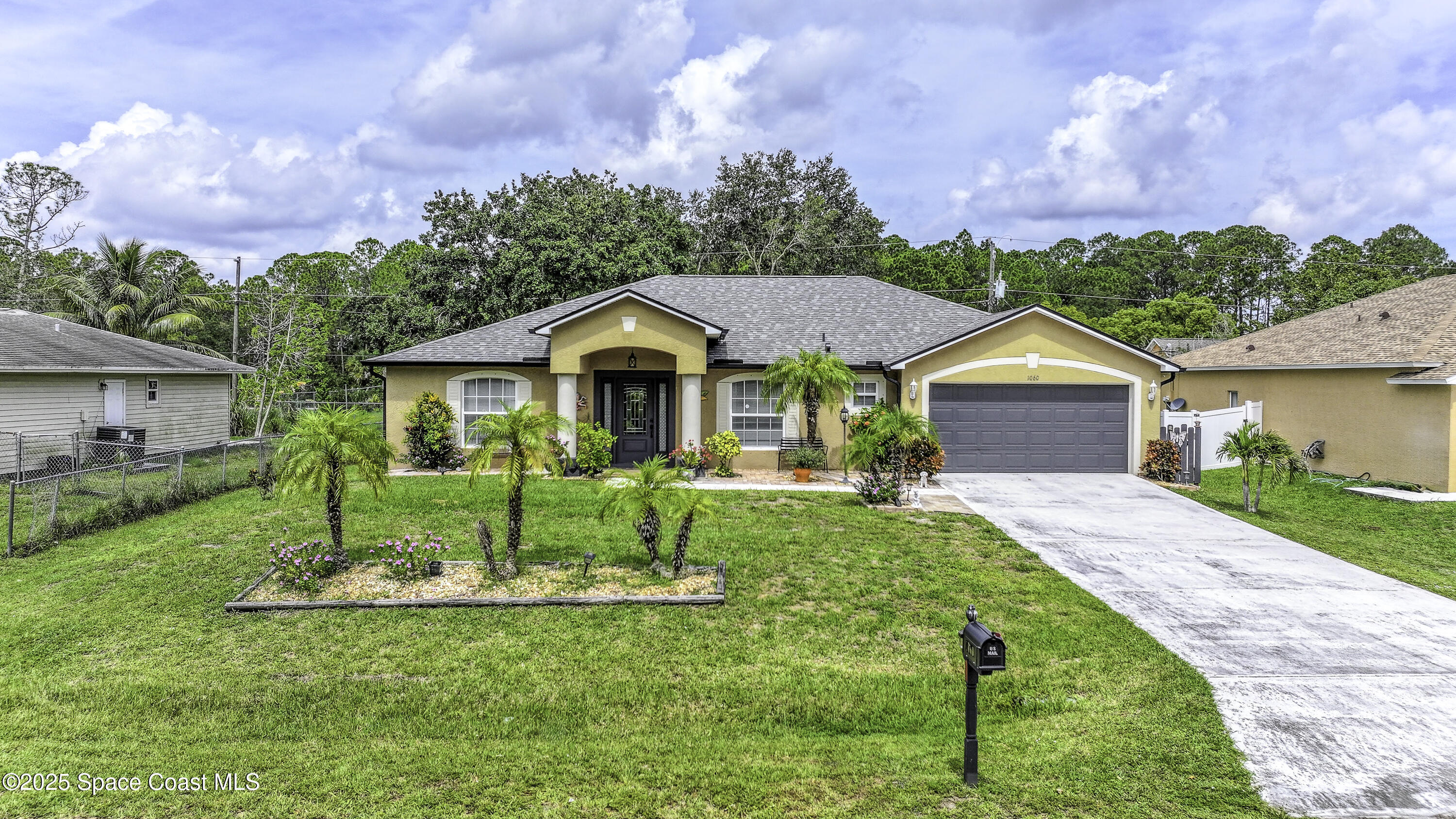 Property Photo: 1060 Fairplay Avenue NW FL 32907