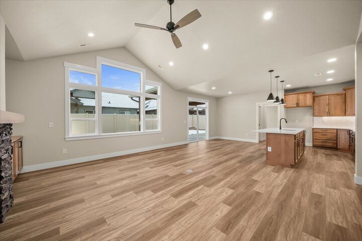 Property Photo:  18097 N Morton Ct  WA 99005 