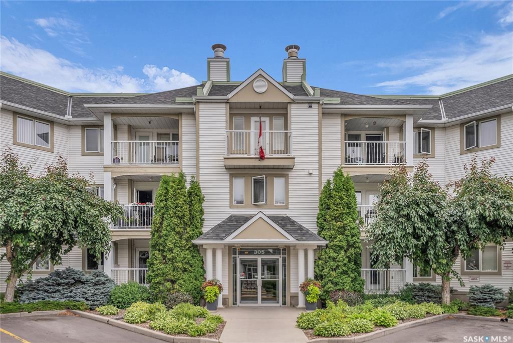 Property Photo: 305 Pinehouse Drive 332 SK S7K 7Z4