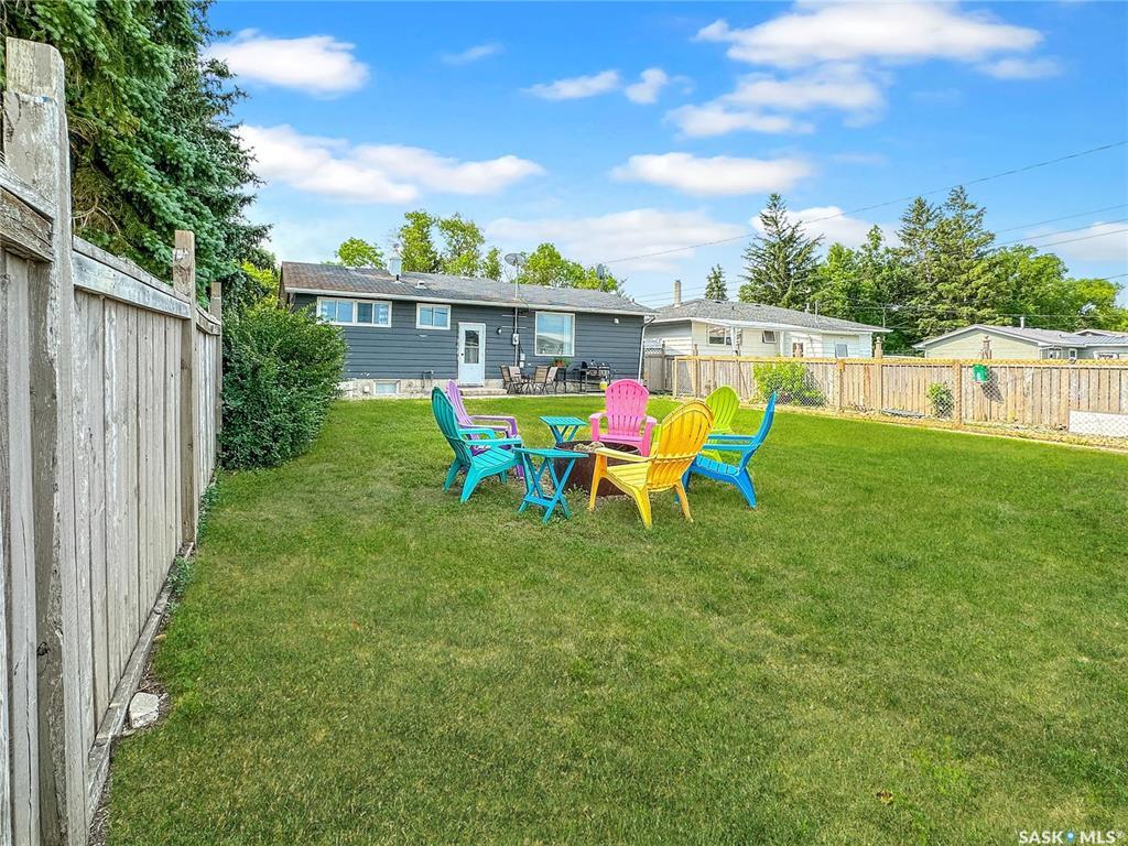 Property Photo: 201 Lily Street SK S0G 0C0