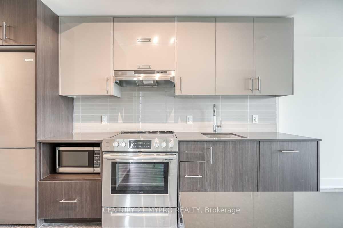 Photo de la propriété: 188 Fairview Mall Drive 1103 ON M2J 4T1