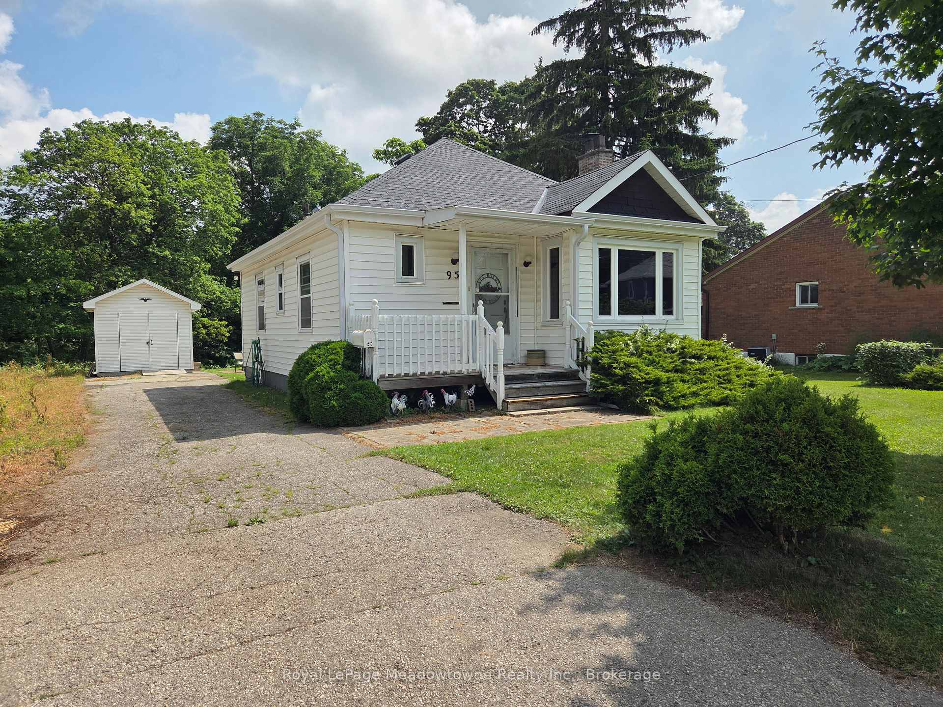 95 Poplar Avenue  Halton Hills ON L7J 2E3 photo