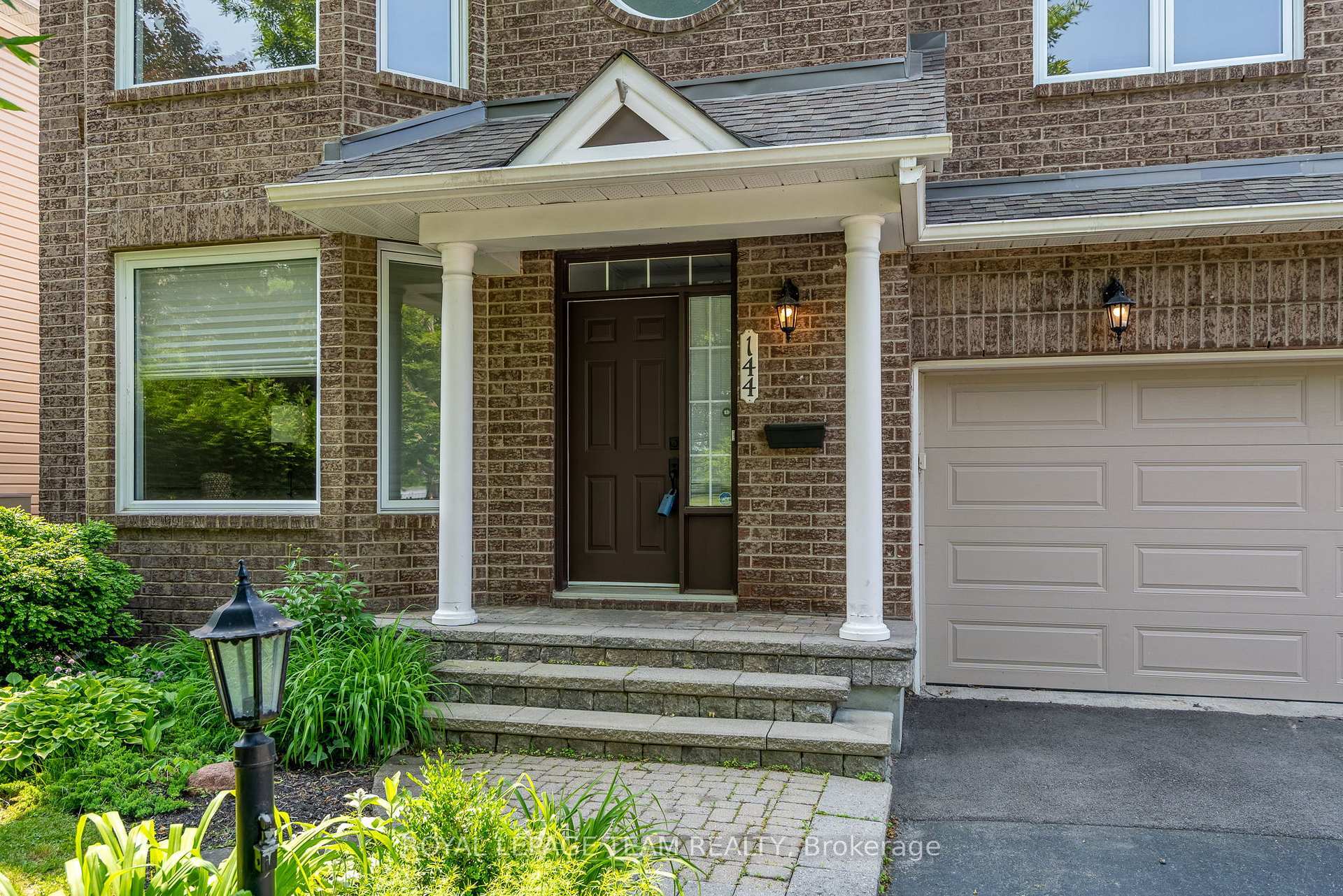 Property Photo: 144 Windhurst Drive ON K2G 6K8