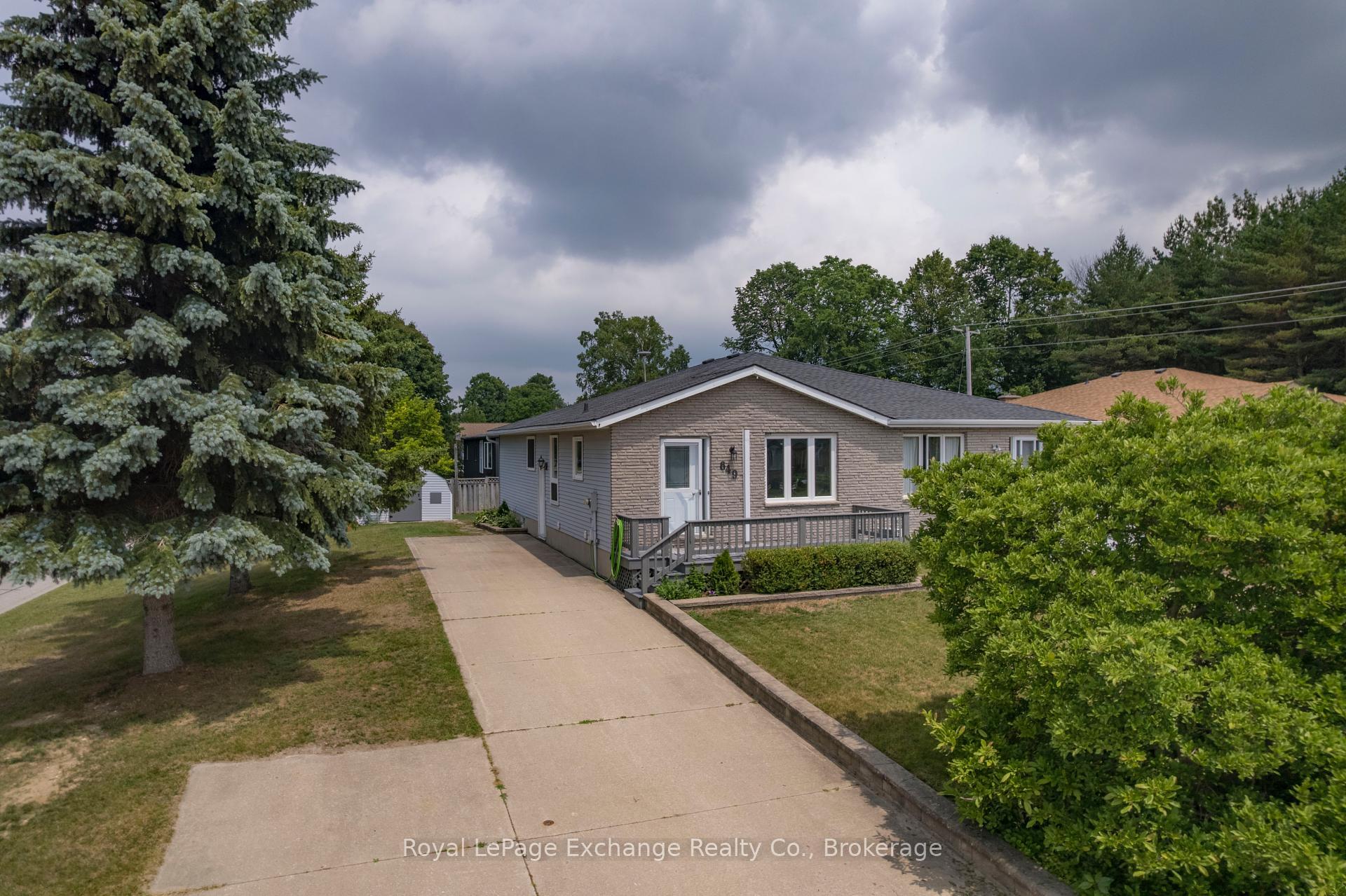 649 Lloyd Street  Saugeen Shores ON N0H 2C1 photo