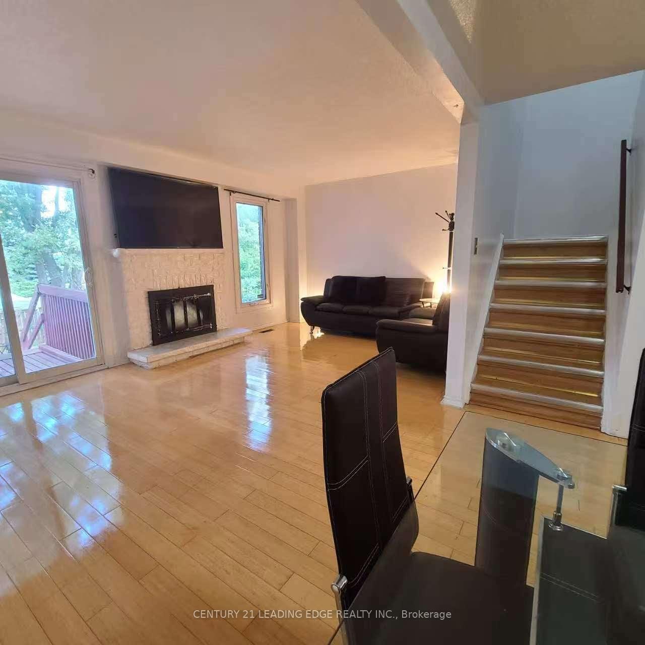 Property Photo: 73 Treetops Court ON M1V 2B9