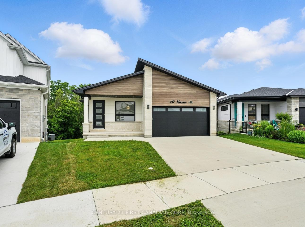 Property Photo: 40 Greene Street ON N0M 1S2
