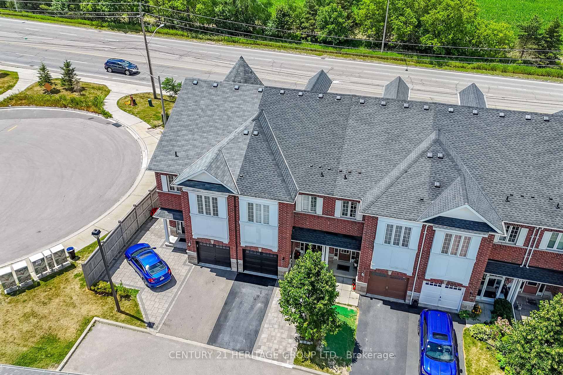Property Photo:  13303 Bathurst Street  ON L4E 0Z6 