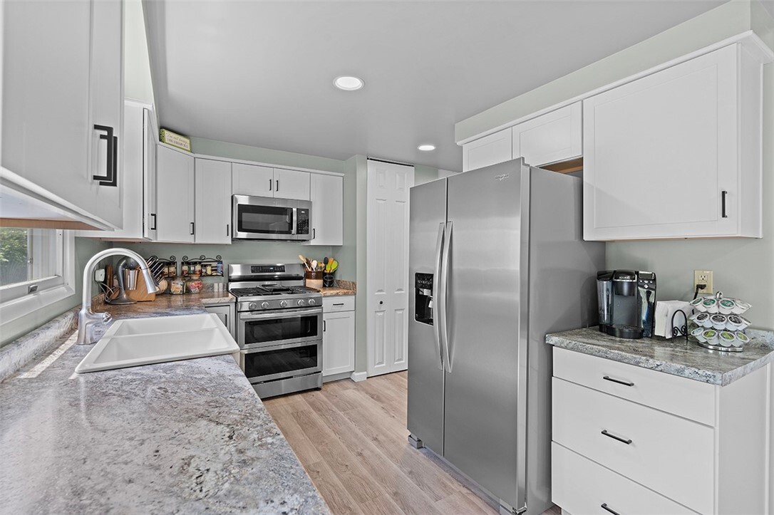 Property Photo: 249 Duquesne Blvd PA 15068