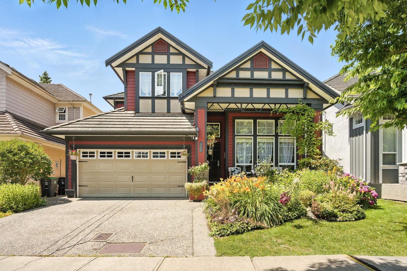 Property Photo: 3463 150A Street BC V3Z 0Z3