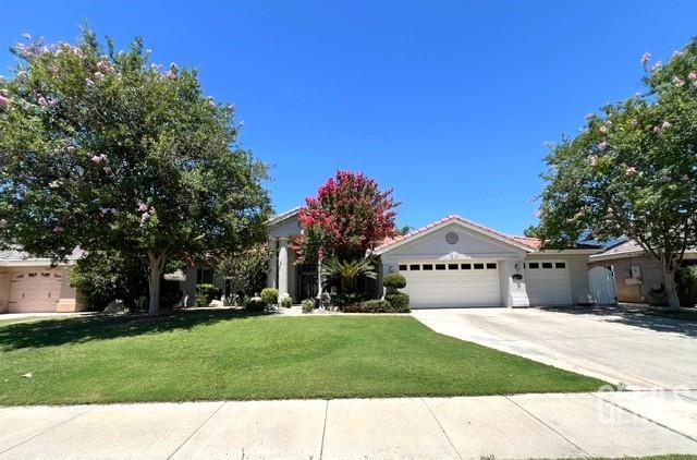 10906 Iron Creek Avenue  Bakersfield CA 93312 photo