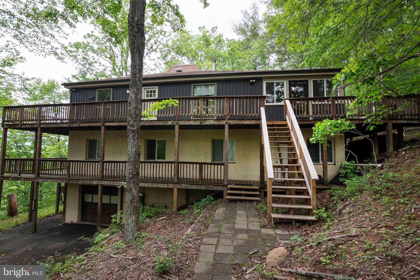 Property Photo: 272 Fritzel Way VA 22810