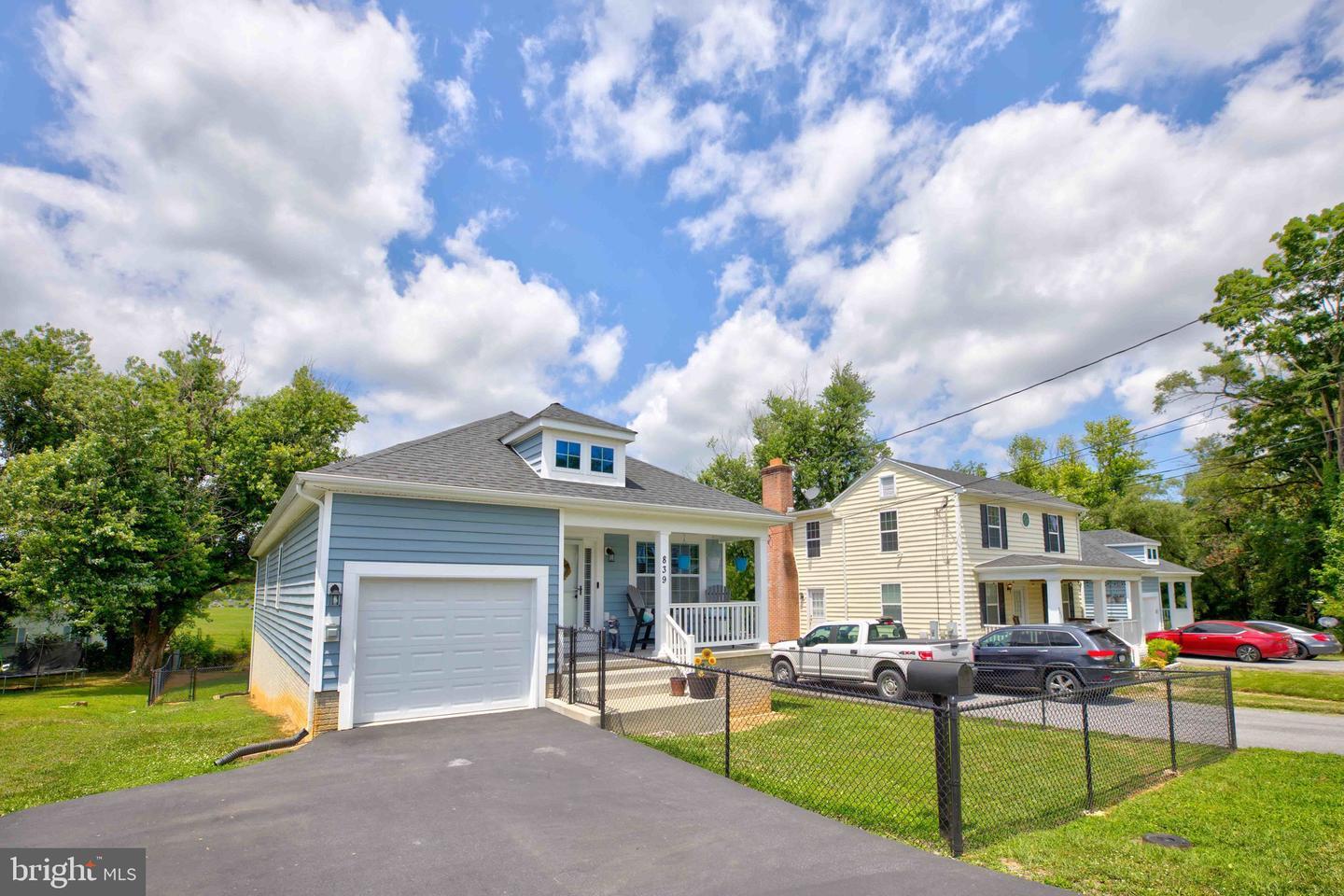 Property Photo: 839 Jefferson Avenue WV 25414
