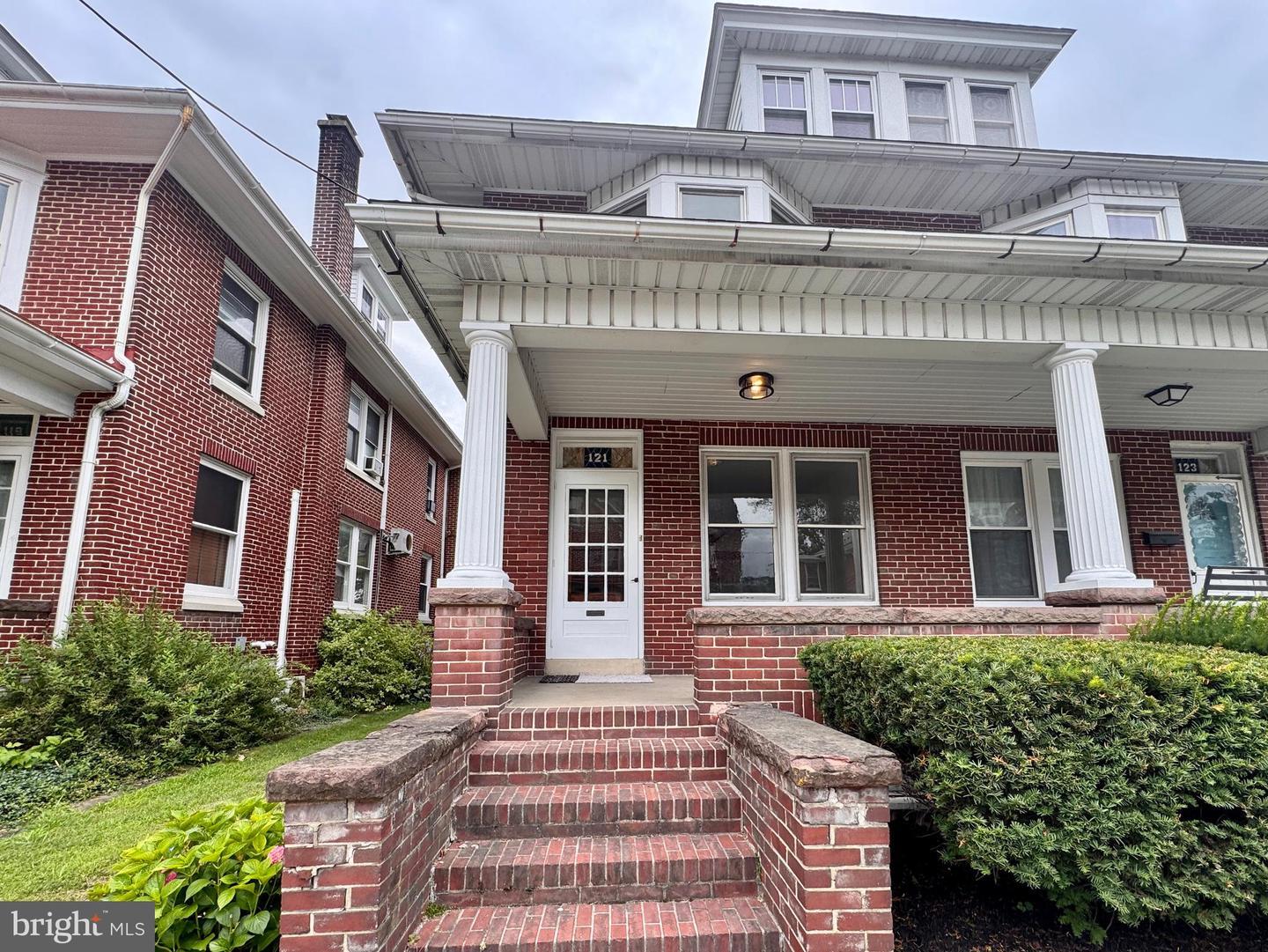 Property Photo: 121 E Main Street PA 19522