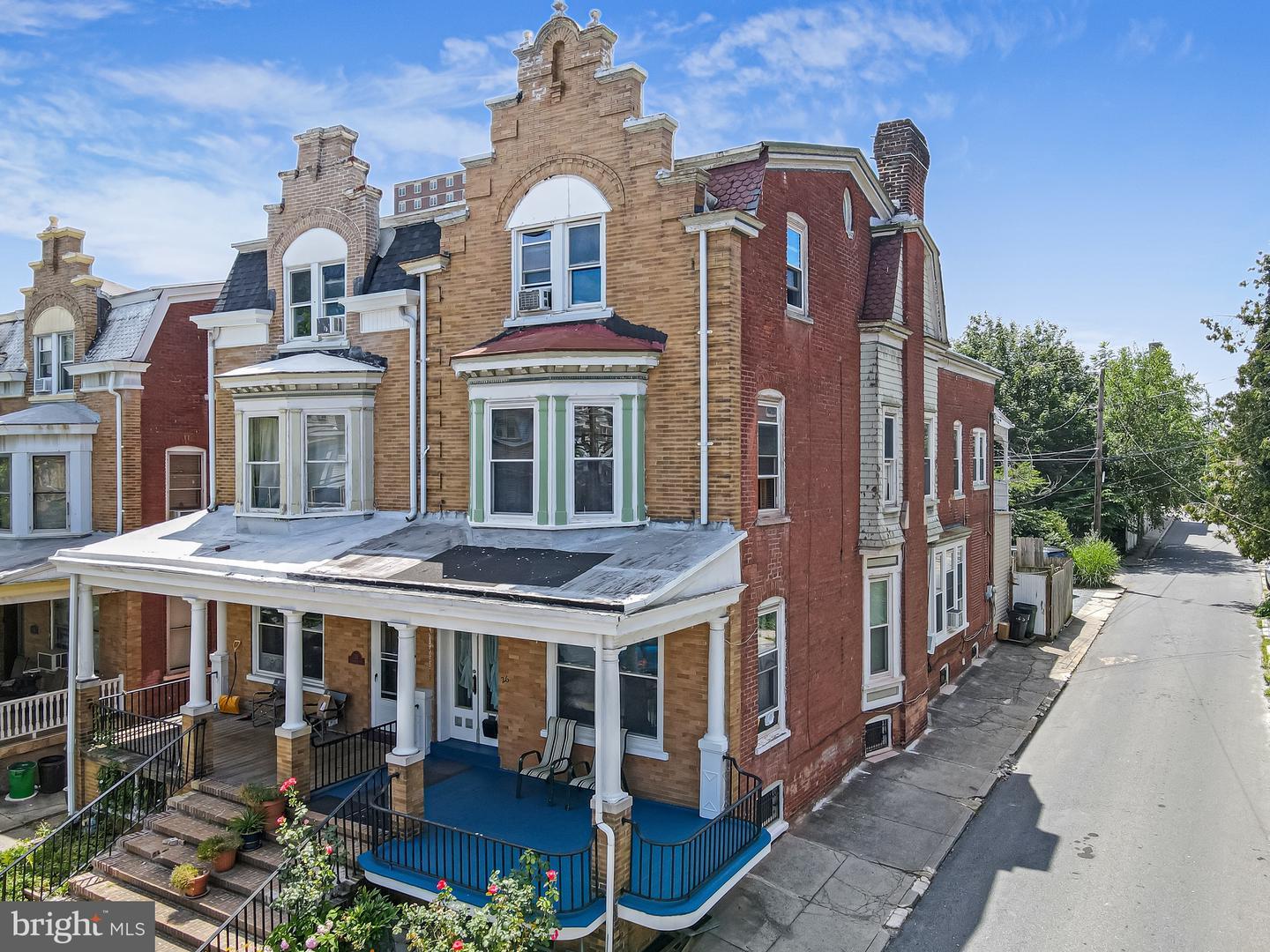 Property Photo: 26 S 14th Street PA 18102