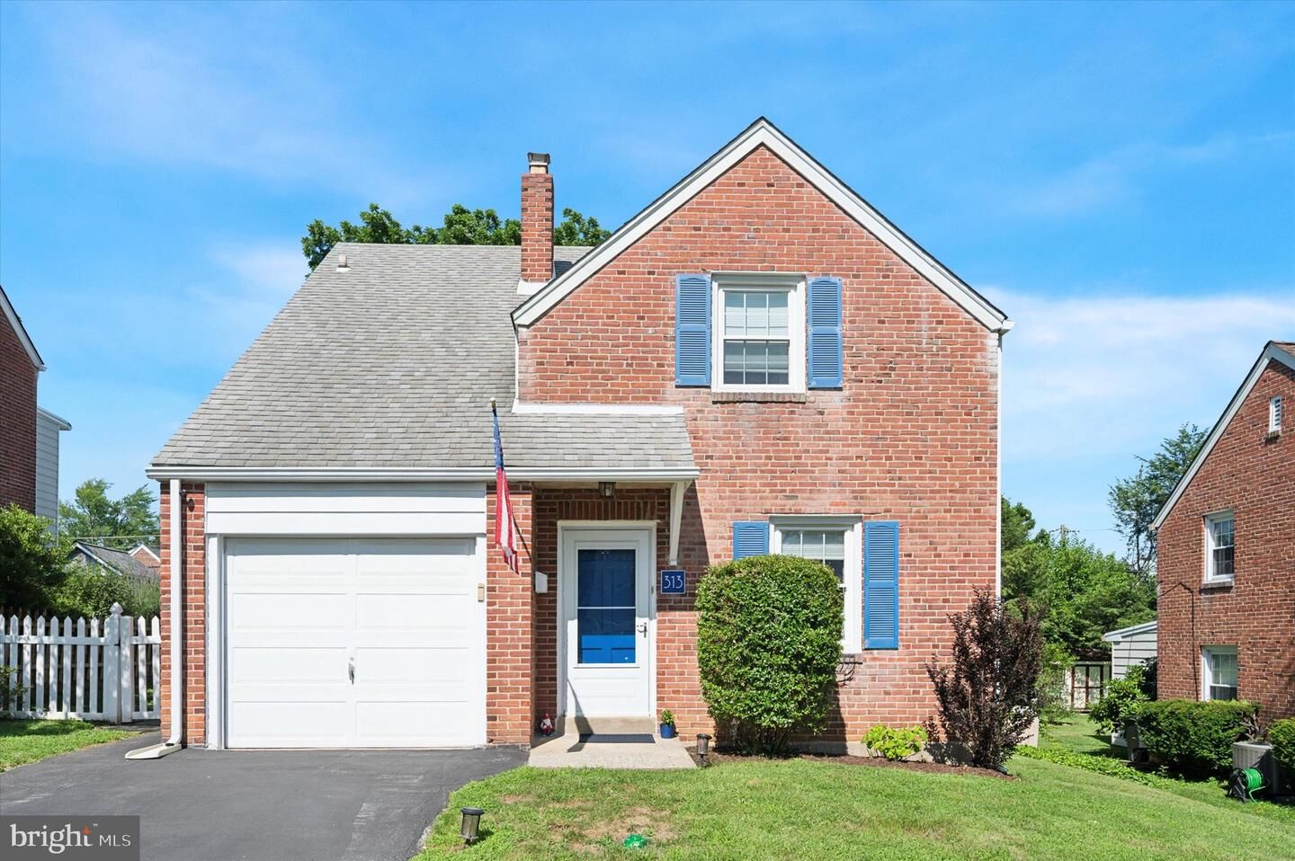 Property Photo: 313 Edgemore Road PA 19018
