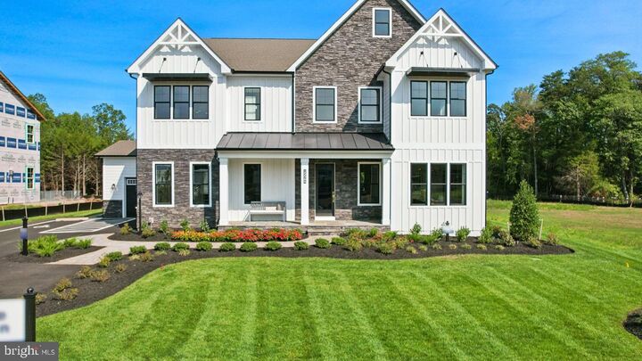 Property Photo: 15564 Cloverland Lane VA 20169