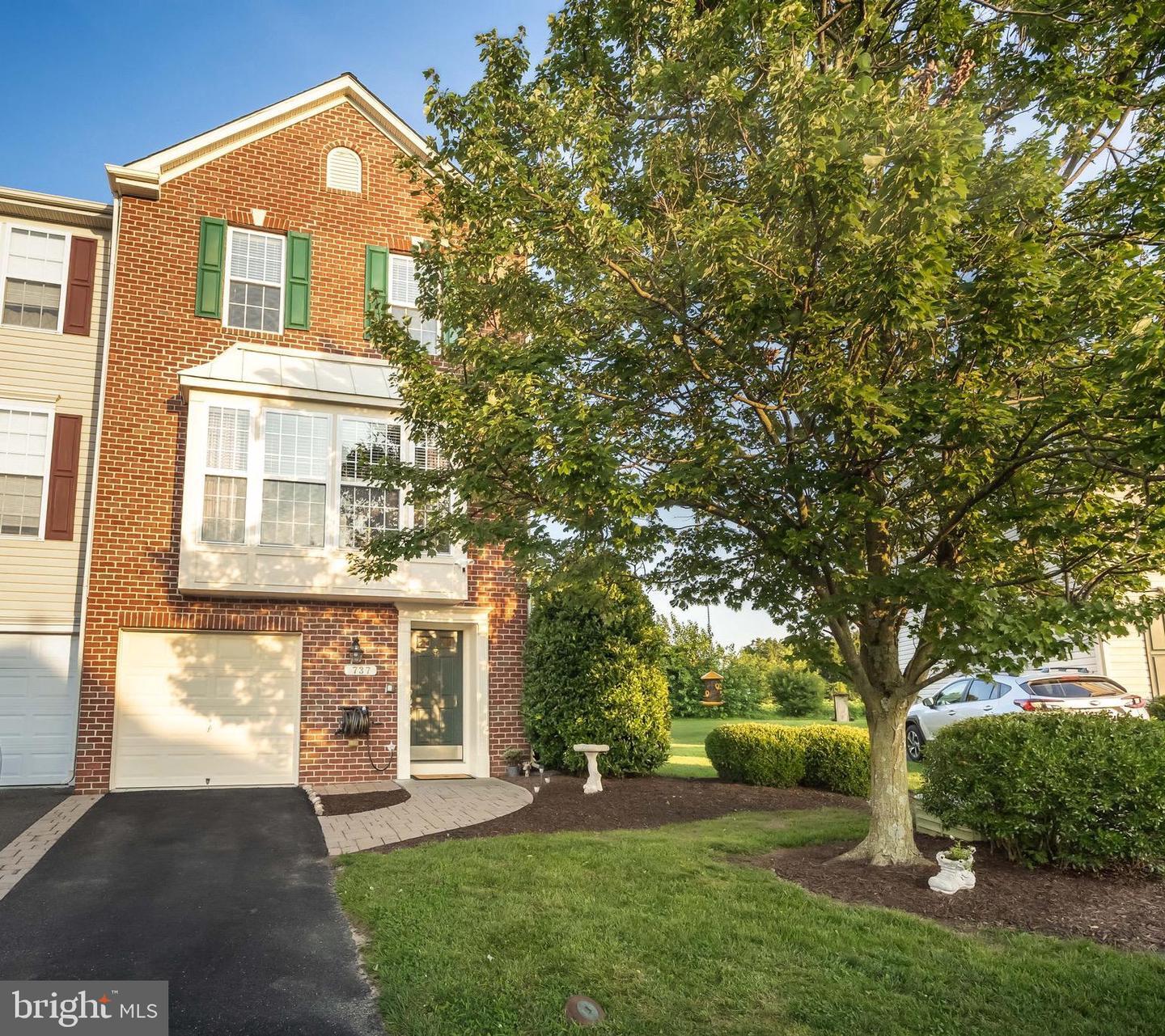 Property Photo: 737 Wye Oak Drive MD 21826