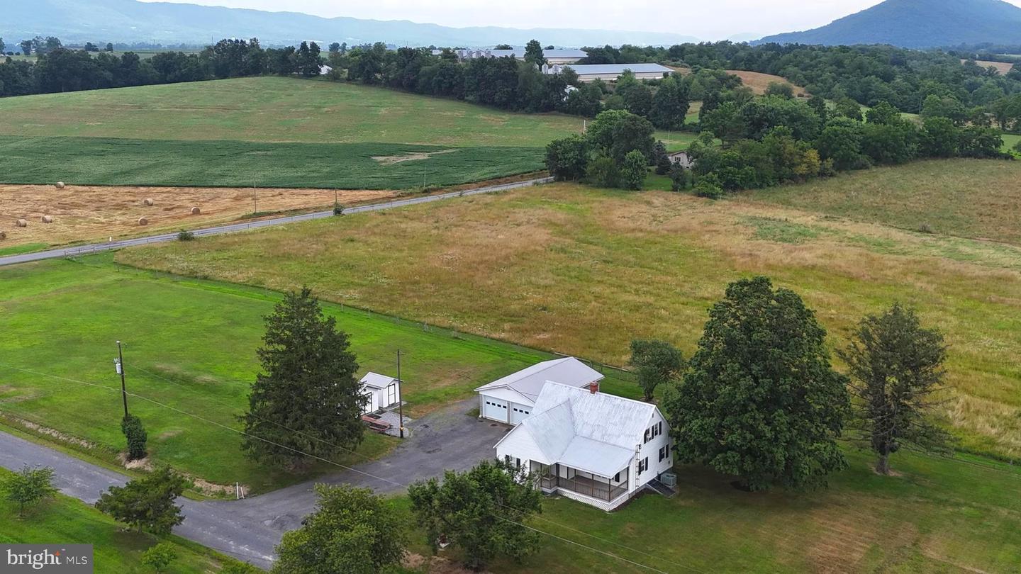 Property Photo:  17509 Steck Road  PA 17271 