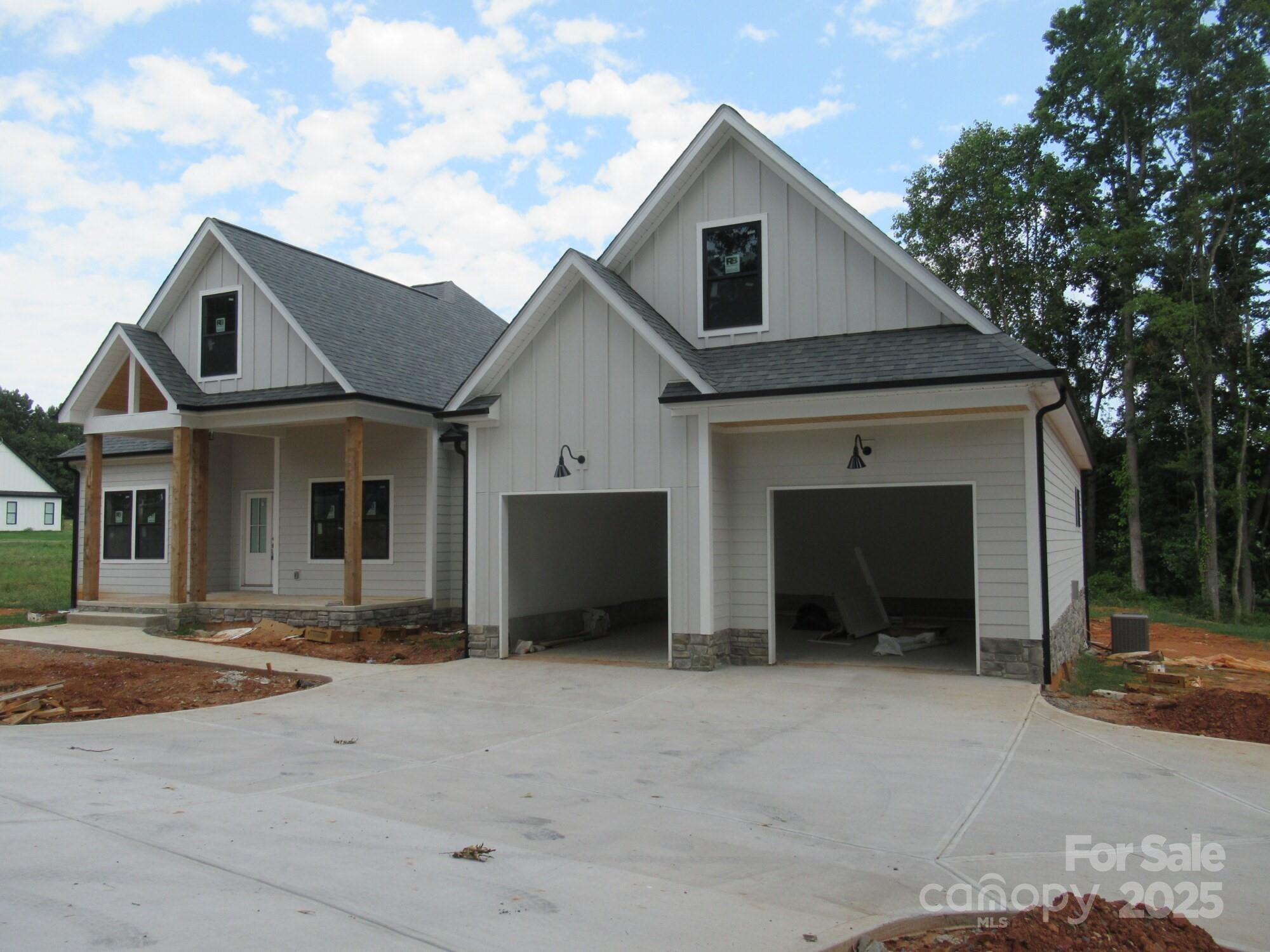 Property Photo:  211 Golf Course Road  NC 28650 