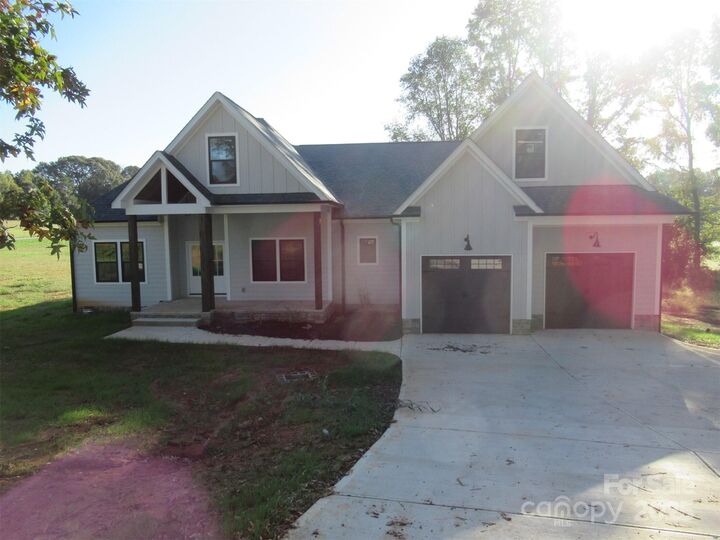 Property Photo: 211 Golf Course Road NC 28650