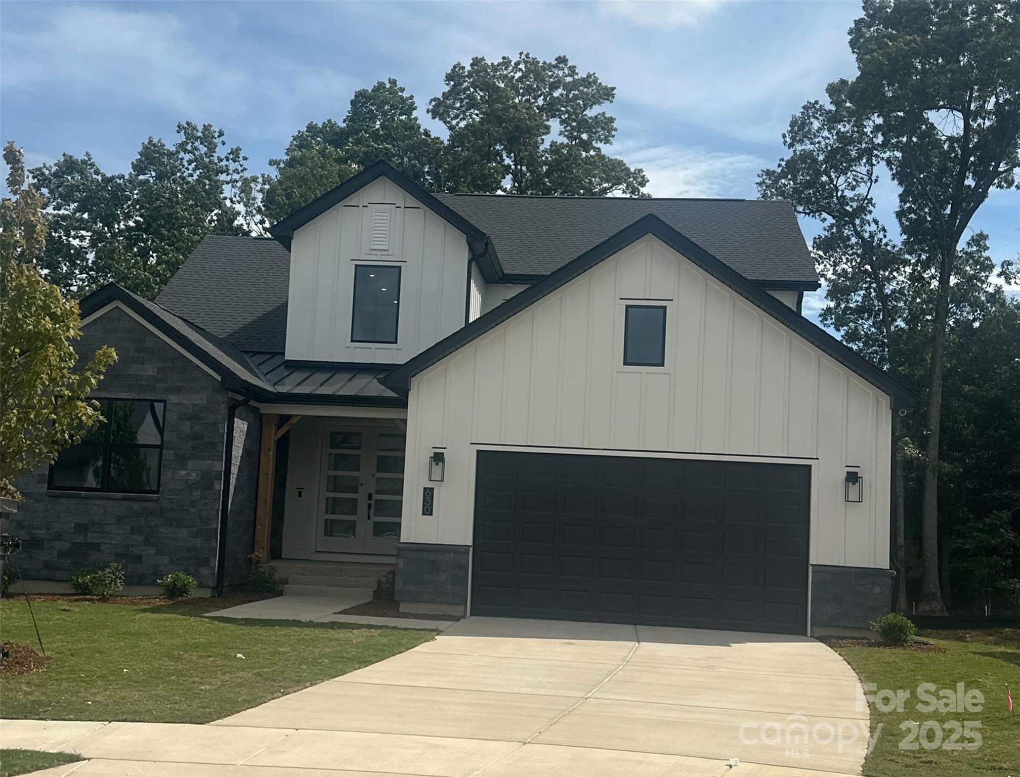 630 Hyder Trail  Tega Cay SC 29708 photo
