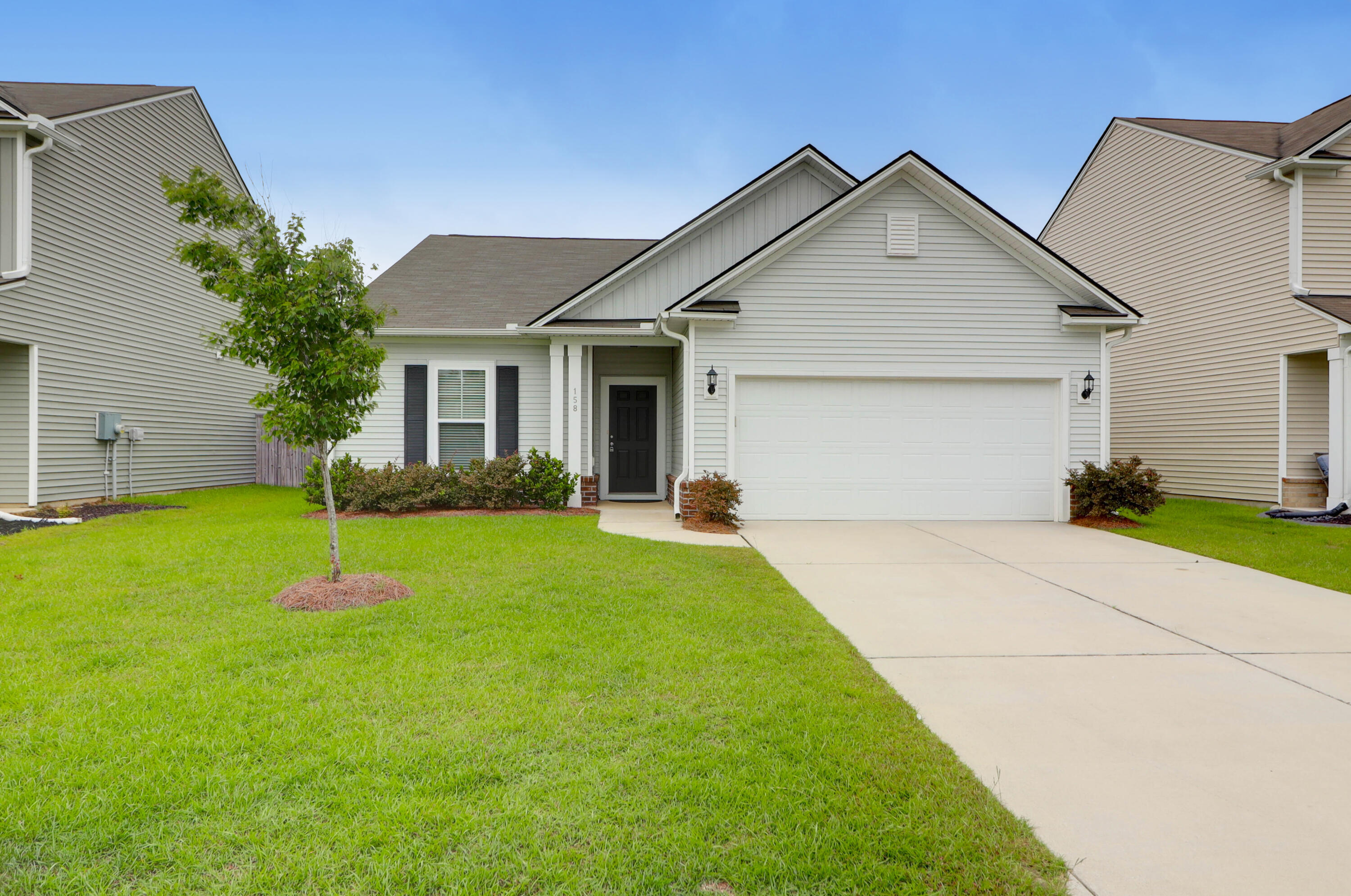 Property Photo: 158 Hayworth Road SC 29486