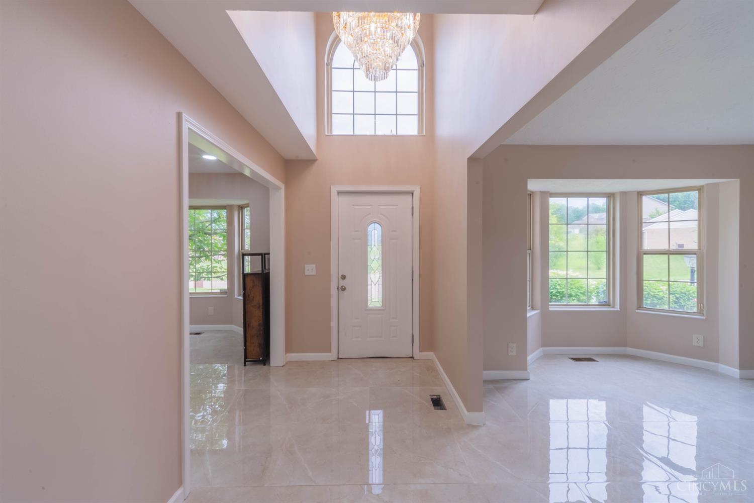 Property Photo: 11861 Winston Circle OH 45240