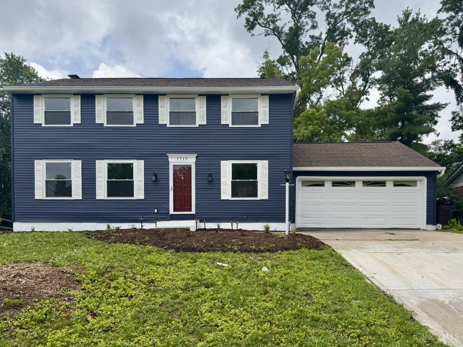 Property Photo:  1717 Aspenhill Drive  OH 45240 