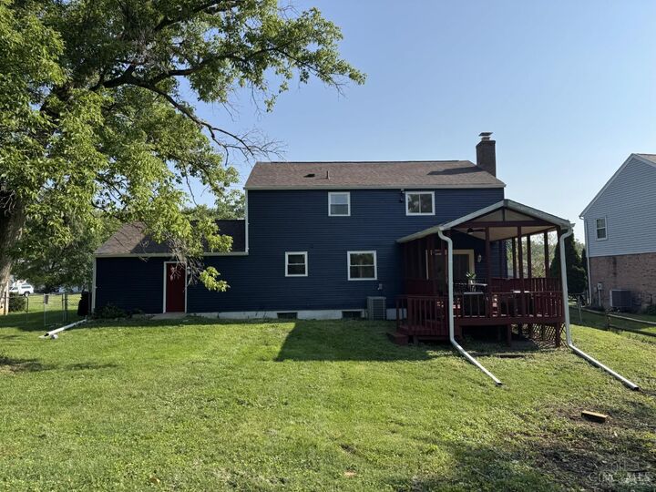 Property Photo: 1717 Aspenhill Drive OH 45240