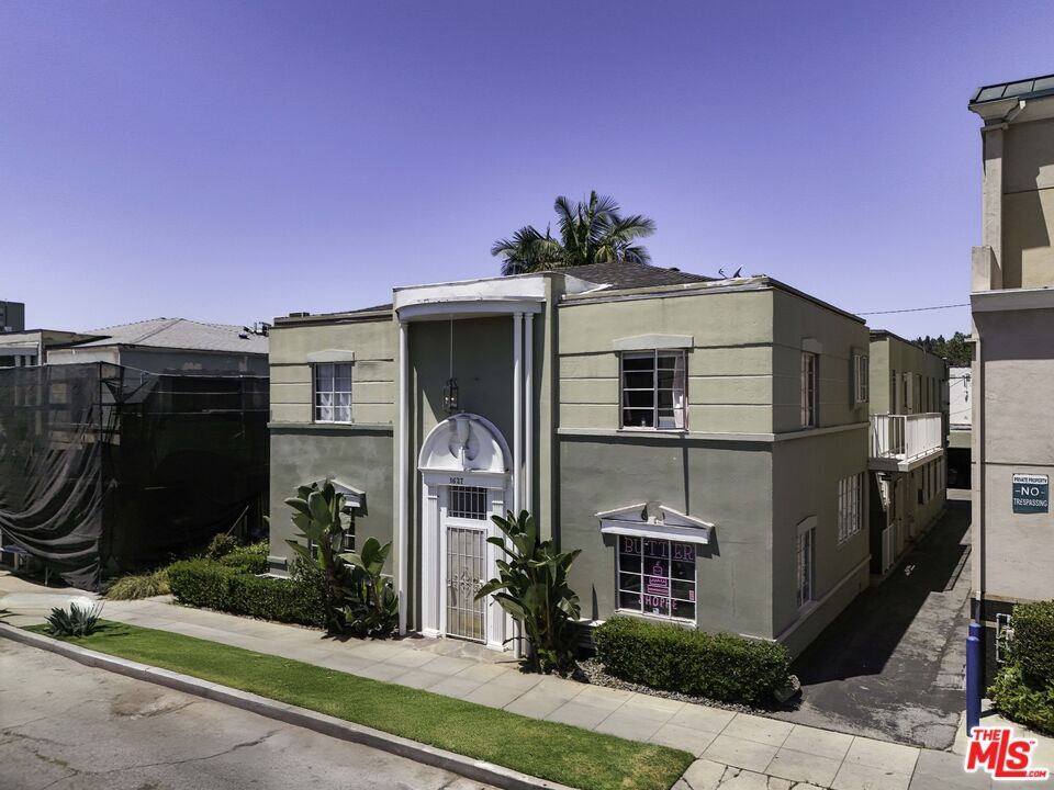 Property Photo:  1623 Hillhurst Ave  CA 90027 
