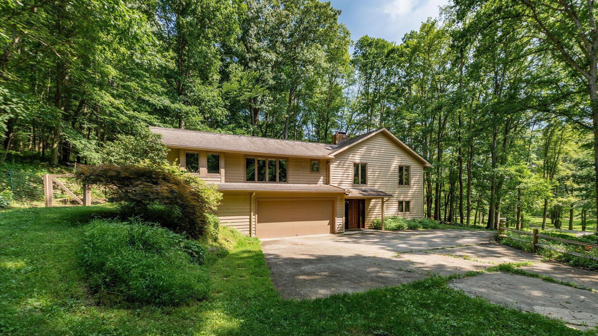 Property Photo:  4444 Price NE Road  OH 43055 