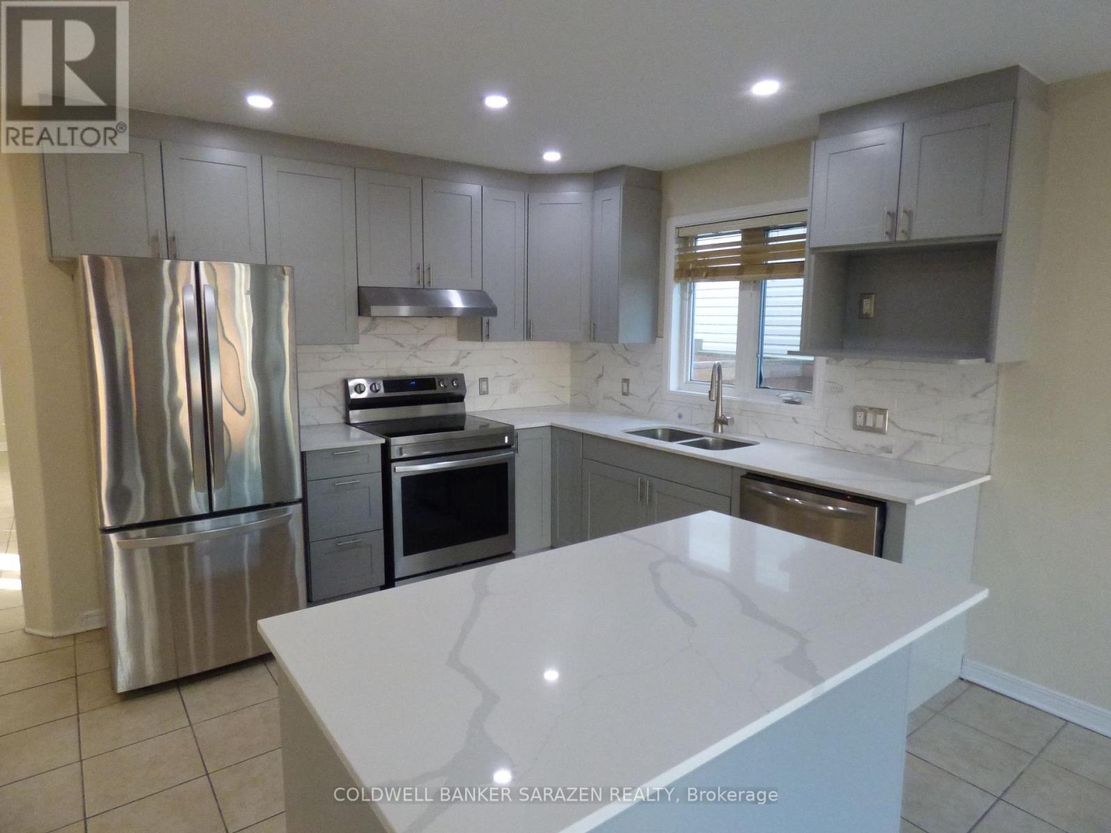 Property Photo: 22 Bellingham Place ON K1T 4B2
