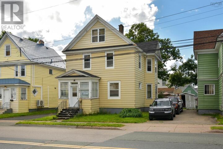 Property Photo:  341 Townsend Street  NS B1P 5G1 