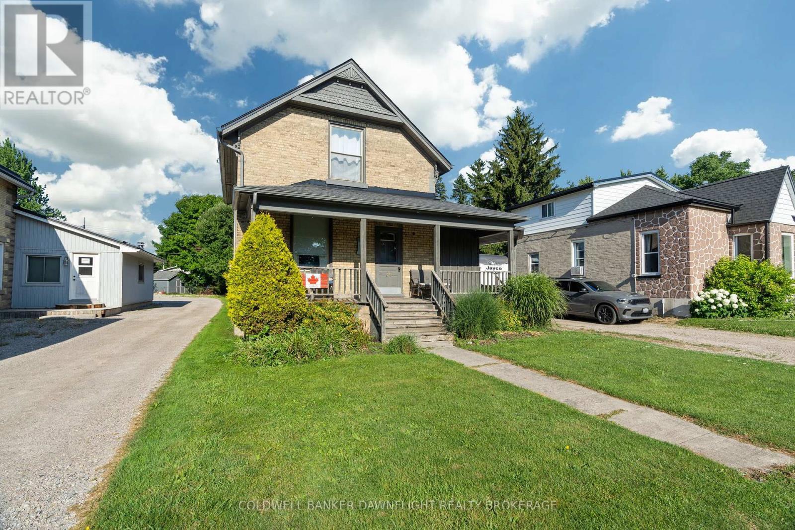 Photo de la propriété: 96 Main Street South ON N0M 1S1