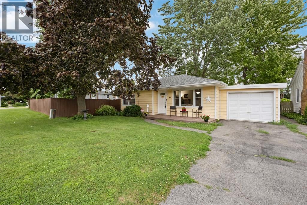 Property Photo: 298 Lorne Avenue ON N8A 2Z2