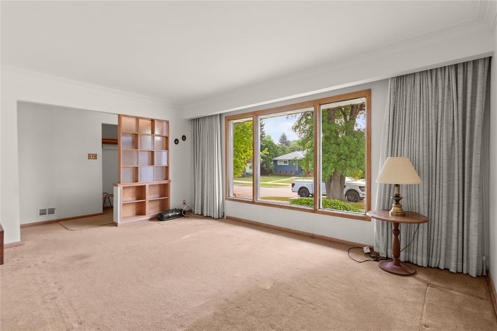 Photo de la propriété:  102 Tudor Crescent  MB R2K 2A7 