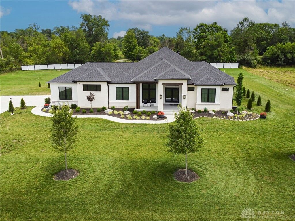 Property Photo:  4904 Bunnell Hill Road  OH 45036 