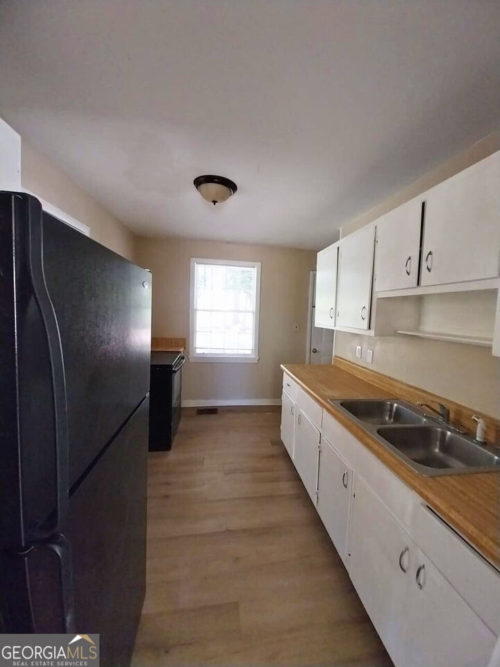 Property Photo:  2406 Oxford Drive  GA 31602 
