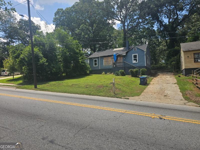 Property Photo: 398 Sawtell Avenue SE GA 30315